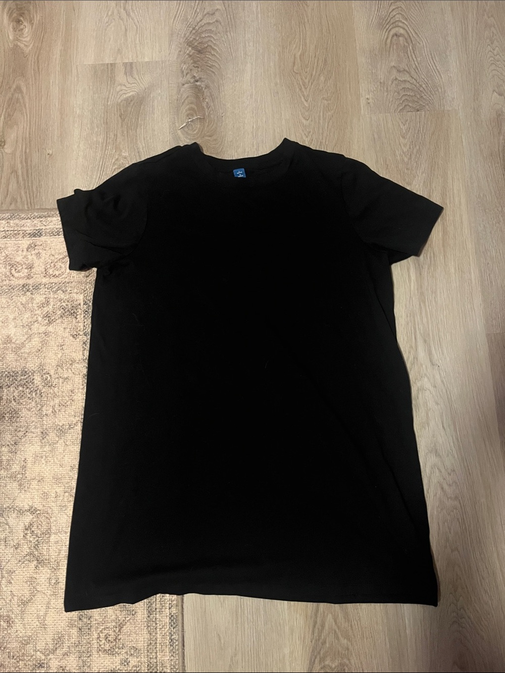 Old Navy Women's Black Short Sleeve Crew Tee